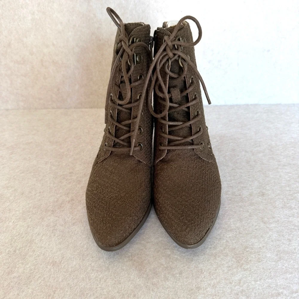 Joyfolie Eliza Boot Brown Girls Size 13 Lace Textured Ankle Boots NEW
